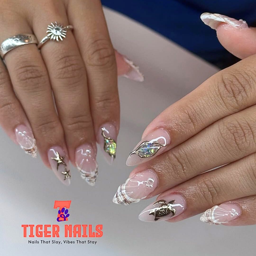 Tiger Nails logo